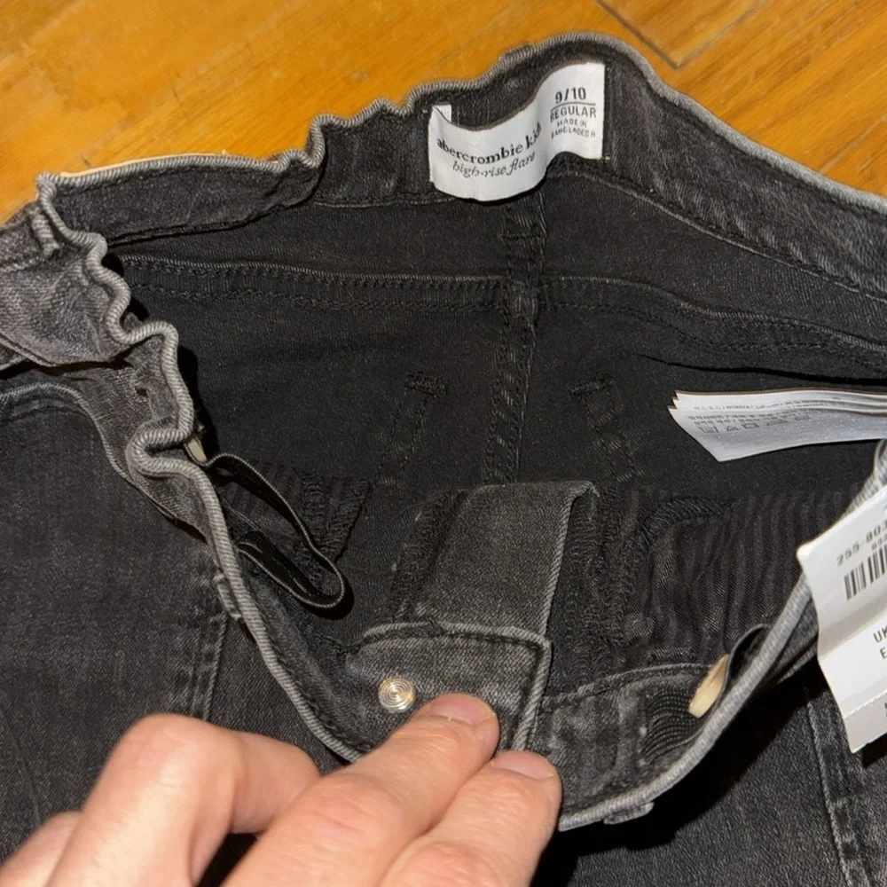 NWT Abercrombie kids A&F Abercrombie & fitch kid/girl/youth high rise flare jean